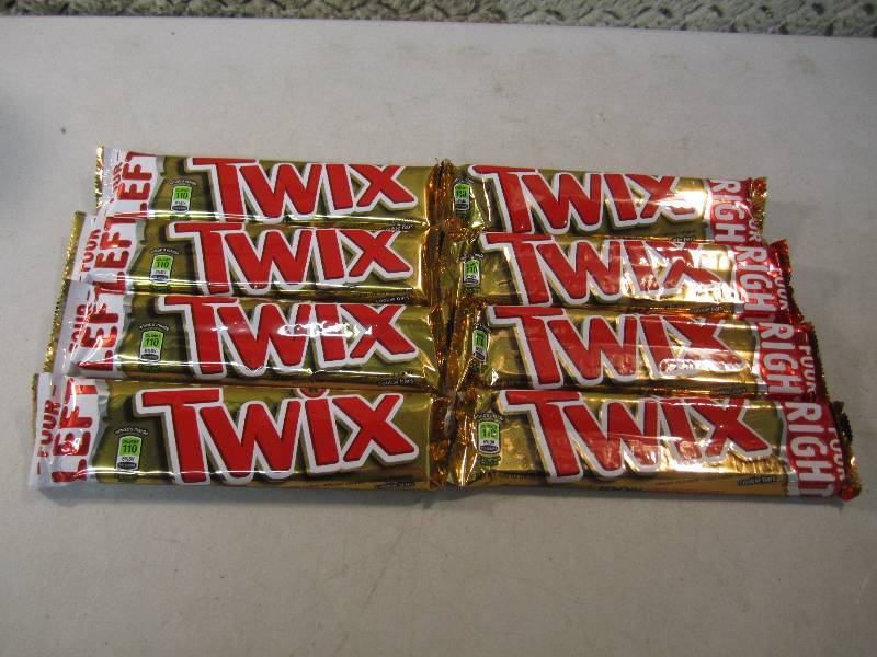 8 Twix 4pc Candy Bars 4 Lefts 4 Rig...