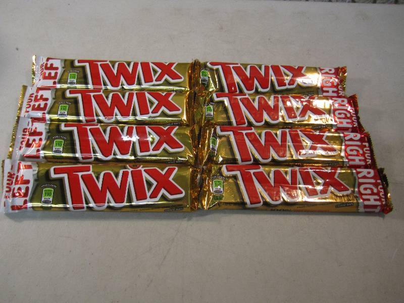 8 Twix 4pc Candy Bars 4 Lefts 4 Rig...