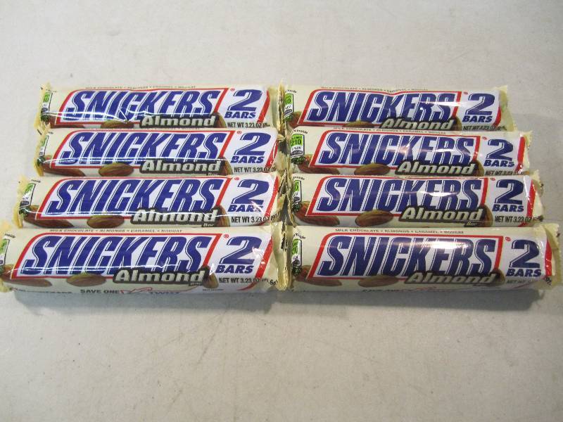 8 Snickers Almond 2 Bars Best by Oc...