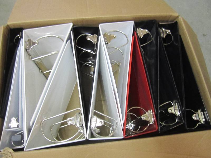Lot of 13 Various SizeColor 3-Ring...