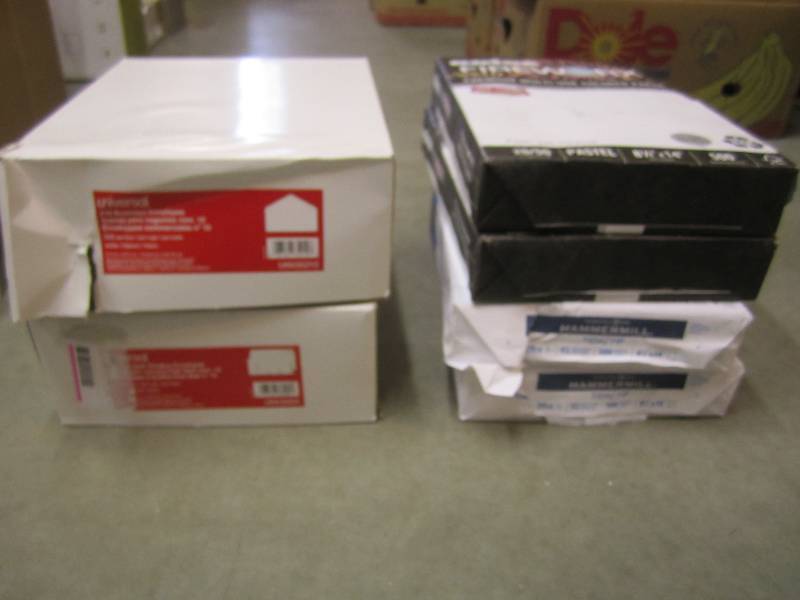 Mix Lot of 4 Reams 8.5 11 Printer...