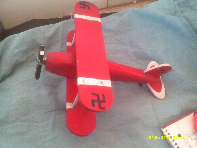 HAND CRAFTED WOODEN PLANE
