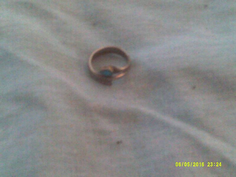VINTAGE SILVER AND BLUE STONE RING