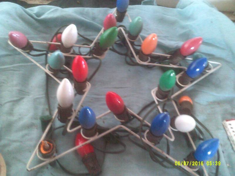 VINTAGE CHRISTMAS LIGHT