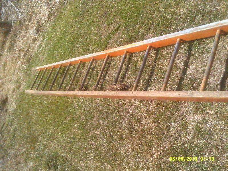 13 FOOT VINTAGE WOODEN LADDER