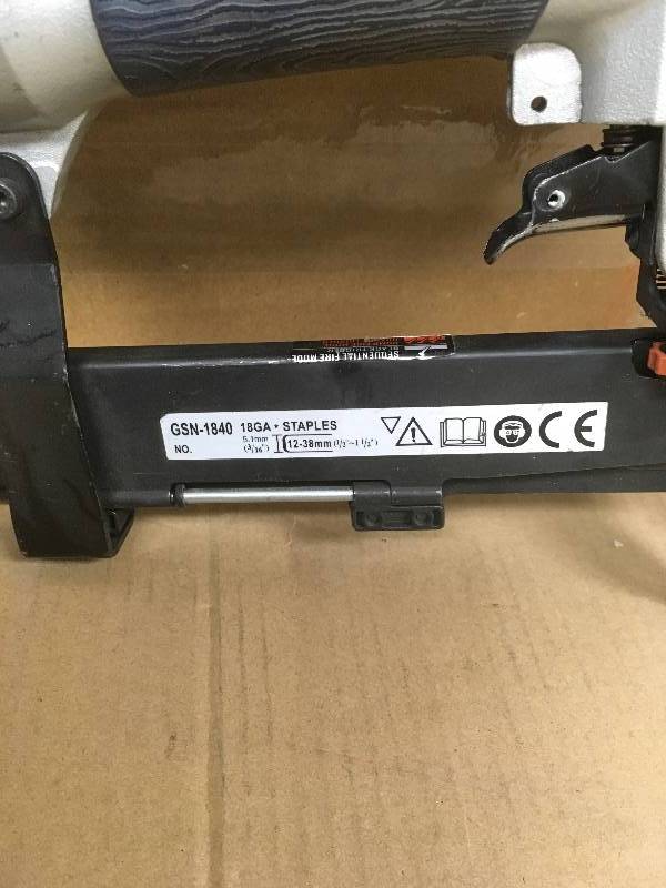 lot 4 image: APACH GSN-1840 18 Gauge Staple Gun used in working condition