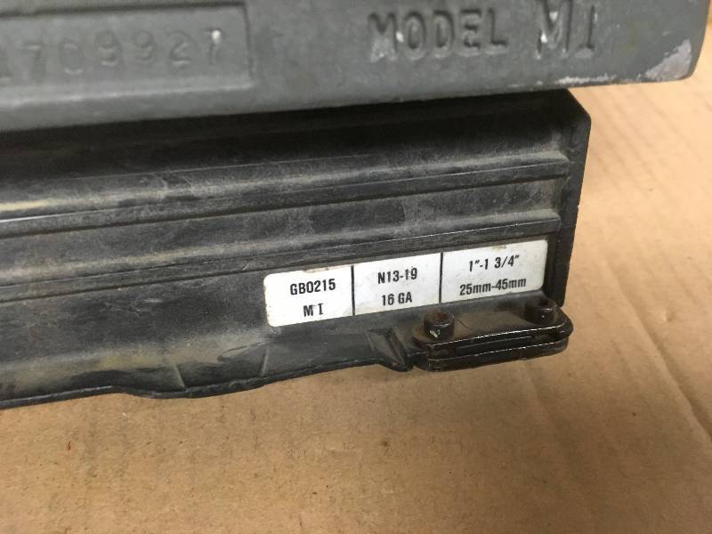lot 23 image: Senco M1 Heavy Duty 716 Crown Stapler used in working condition
