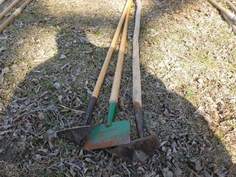 Garden Hoes