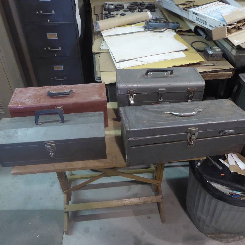 lot 32 image: Portable Steel Tool Box Lot