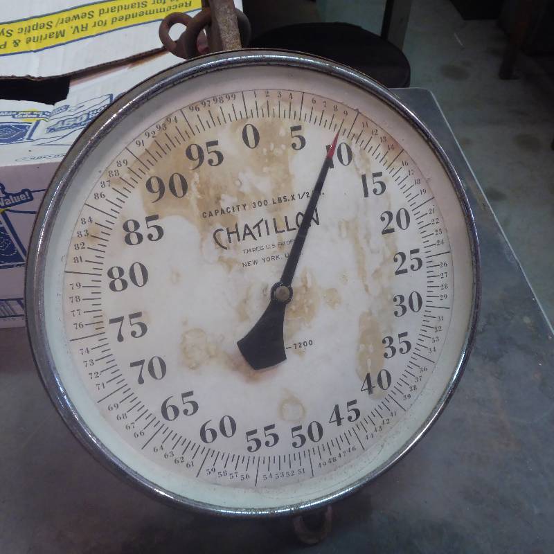 lot 41 image: Vintage Chatillion Type 7200 Scale