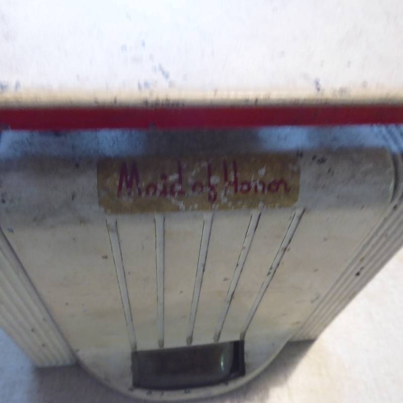 lot 71 image: Maid of Honor Vintage Antique Scale