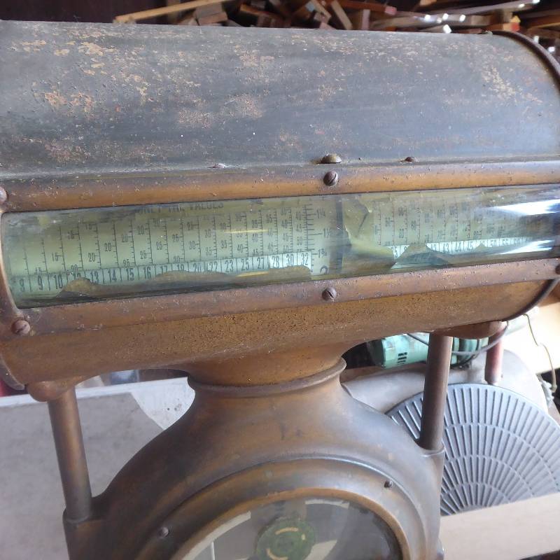lot 95 image: Antique Toledo Grocery Scale