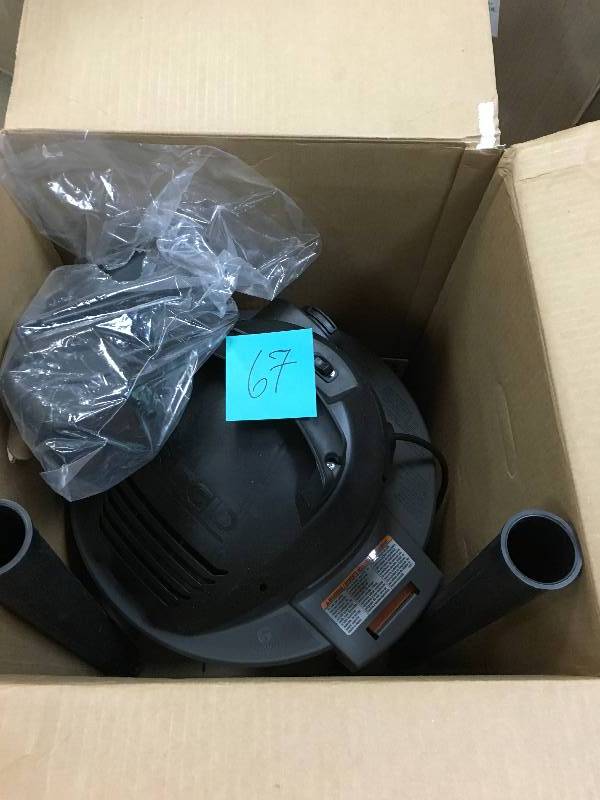 lot 67 image: RIDGID 6 Gal. 3.5-Peak HP Wet Dry Vac OPEN BOX in like new condition