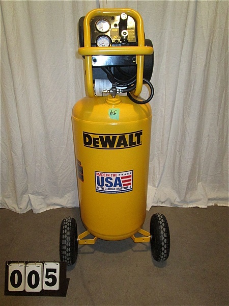 DeWalt 27 Gallon Air Compressor | Shop 
