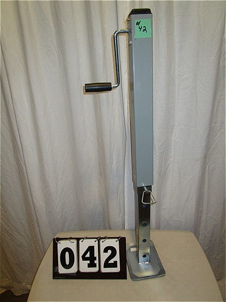 lot 42 image: 5000 lb  Trailer Jack - Side Wind