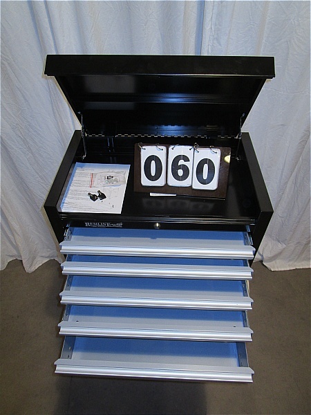 lot 60 image: Remline Upper Tool Box