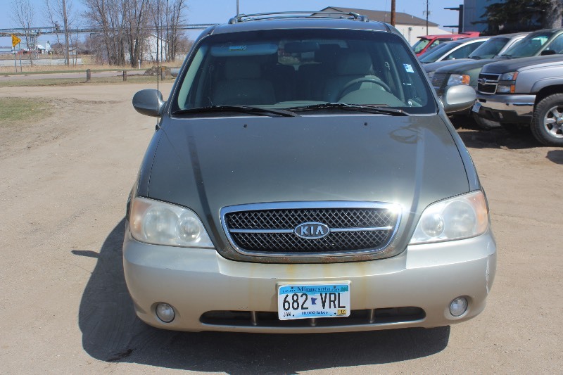 2005 Kia Sedona EX - 143,196 Miles -