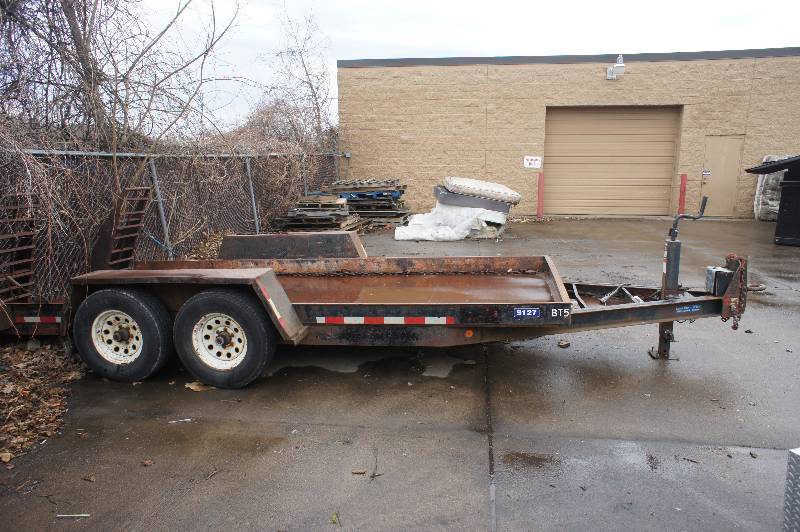 1999 TOWMASTER TRAILER -  STEEL BED - 16 LONG  (#9127)