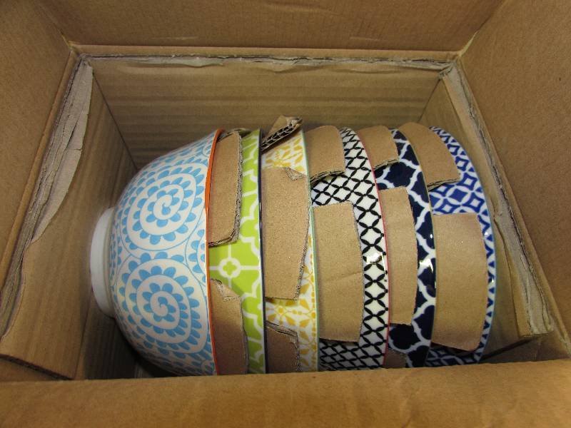 PORCELAIN PATTERN BOWL SET, MSRP $16.99