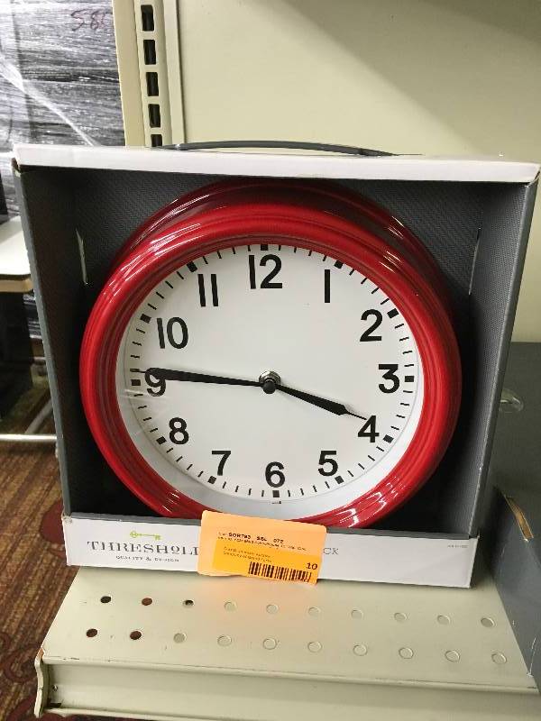 SCHOOLHOUSE 10 WALL CLOCK
