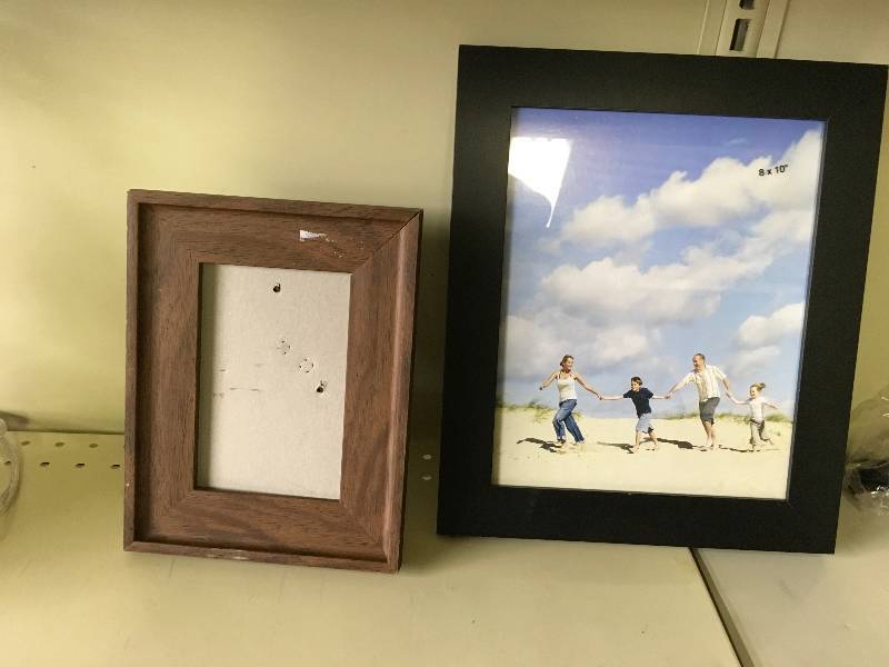 PICTURE FRAMES