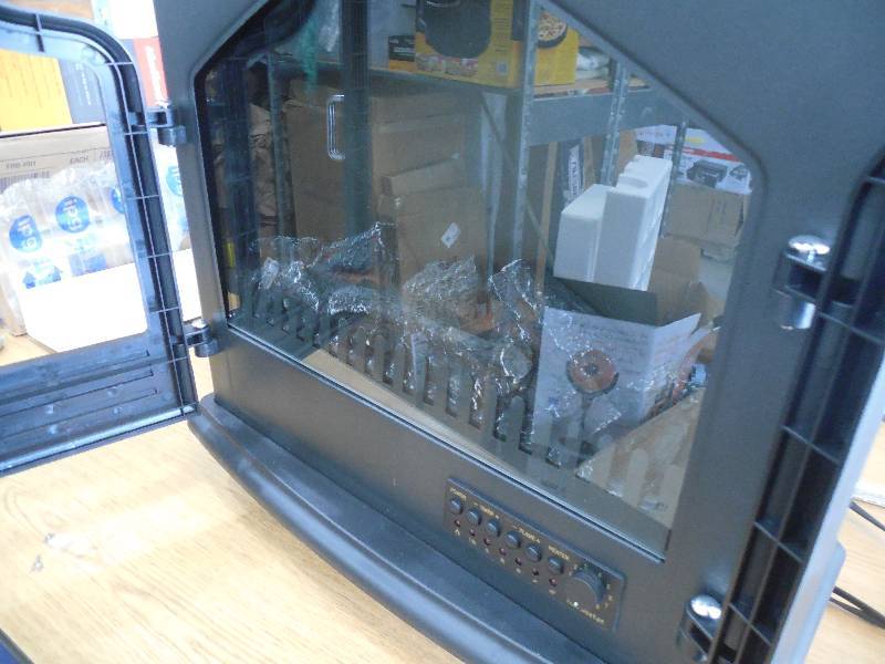 lot 33 image: alcove Randall Infrared Electric Heater Stove