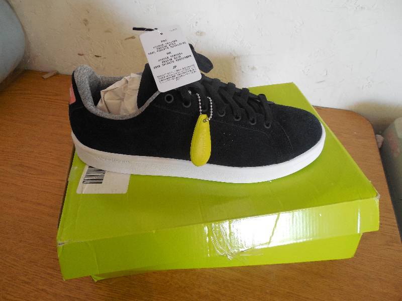 lot 67 image: adidas Womens Cloudfoam Advantage Clean Sport Shoe - SIZE 9