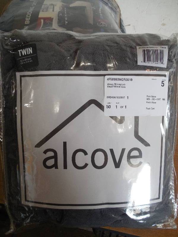 lot 76 image: alcove Electric Microplush Blanket - Queen