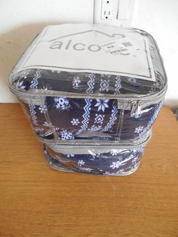 lot 79 image: alcove Microplush Heated Throw LOT OF 2