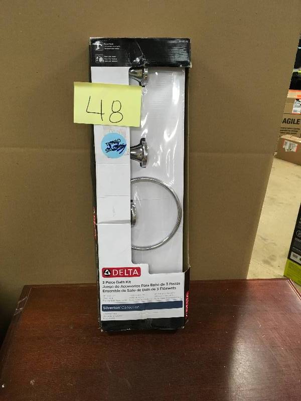 Delta Silverton 3-Piece Bath Hardware Set with Towel Ring,Toilet Paper Holder and 24 in. Towel Bar in Chrome new