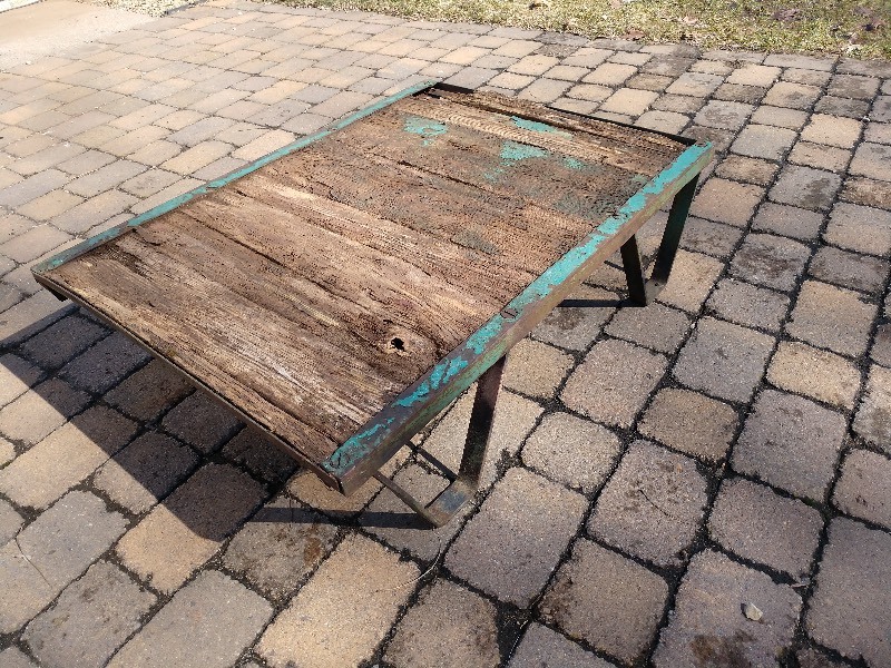 lot 4 image: Oak Top Industrial Dock Stand
