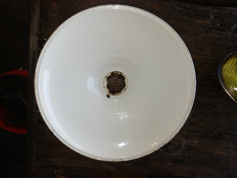 lot 7 image: Very Rare Porcelain Gas Station Light Hood