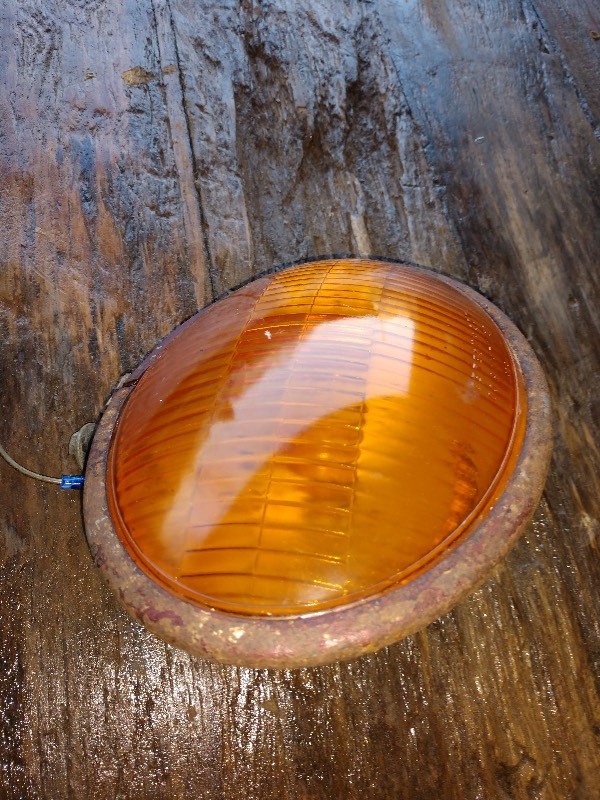 lot 12 image: Amber&nbspRat Rod Model T Fog Light&nbsp