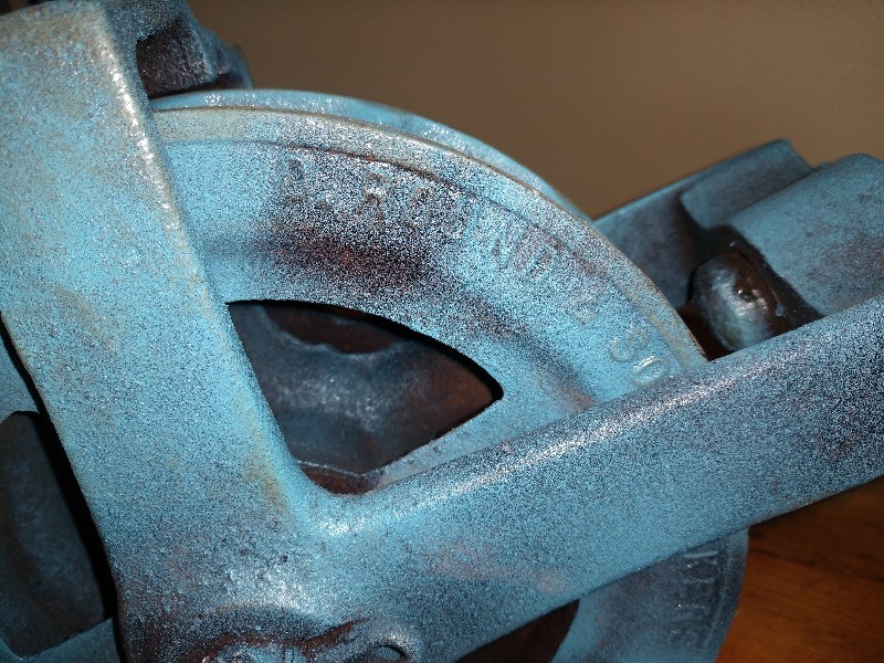 lot 58 image: Blue Pulley. D.Round &amp Son