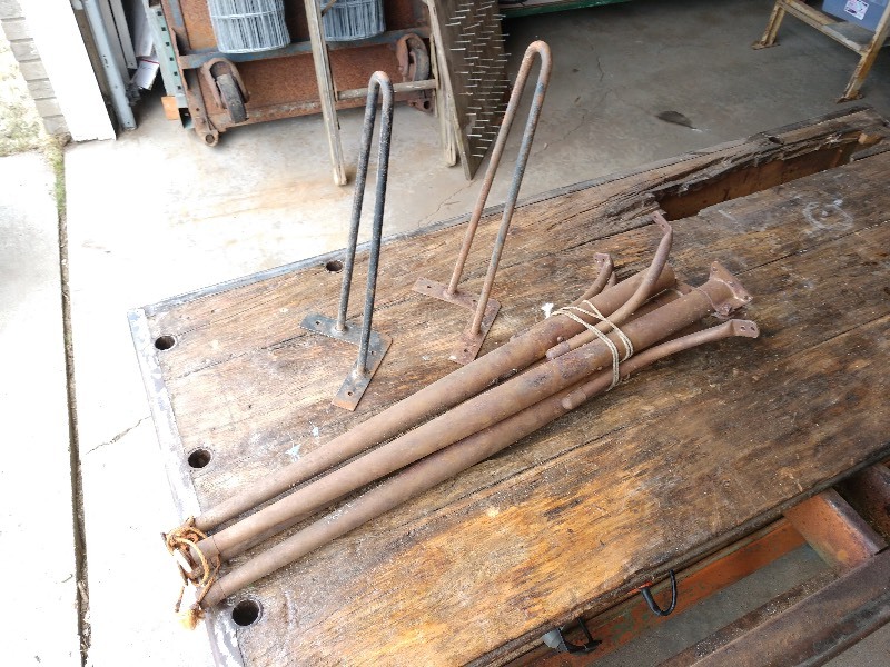 lot 81 image: Antique Mid-Century Table Legs