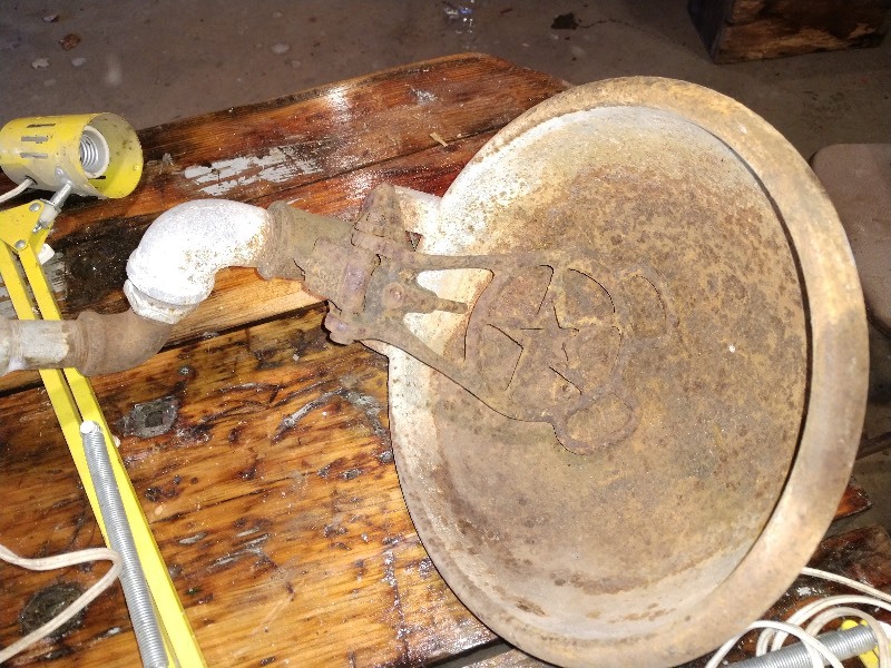 lot 97 image: Antique Three Arm Lights, Antique Primitive Cast Iron Starline Cattle Water Trough&nbsp