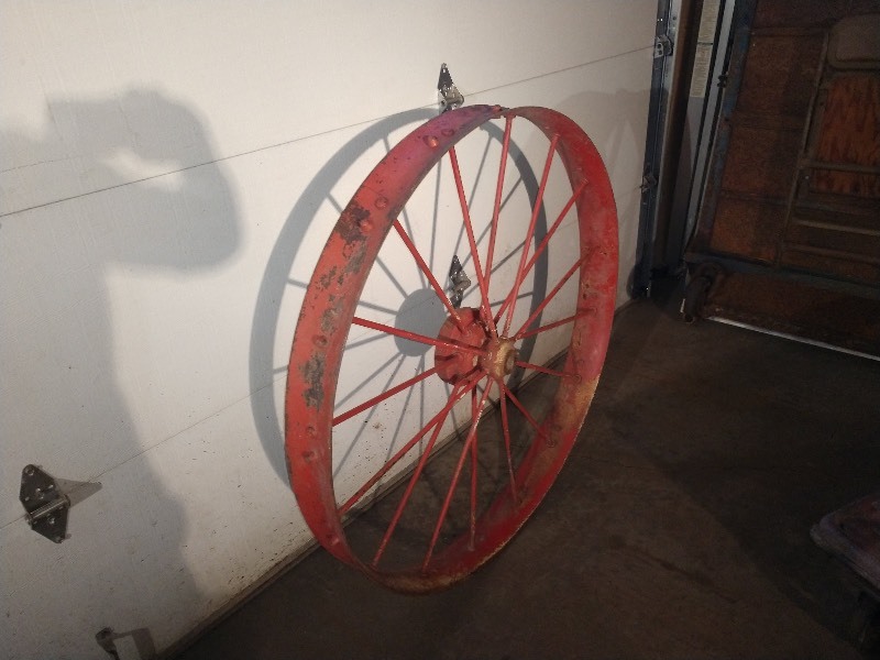 lot 104 image: Vintage Steel Wagon Wheel