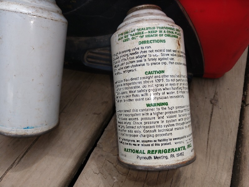 lot 107 image: Vintage Car AC Refrigerant (2)