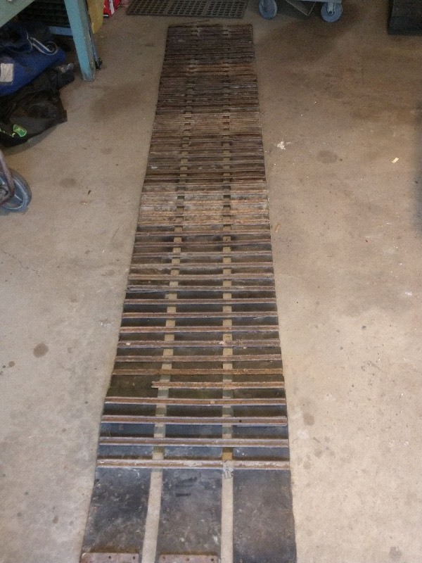 lot 112 image: Johnson Vintage Snowmobile Steel Cleated Track