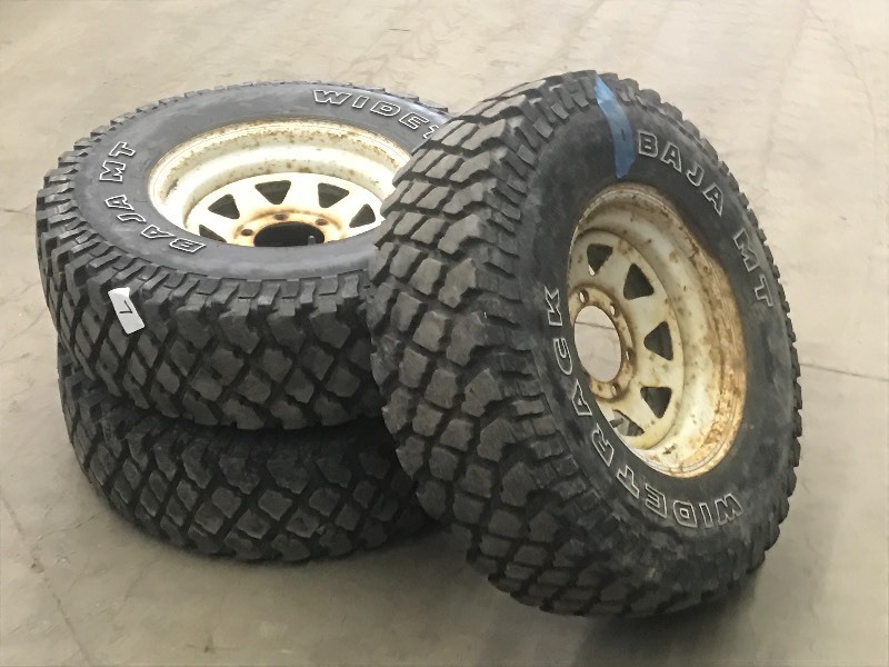 Lot Of (3) Baja Widetrack 309.501...