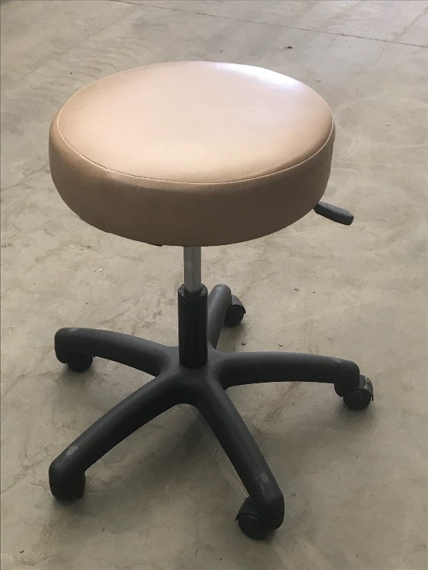 Adjustable Rolling Doctors Stool, G...