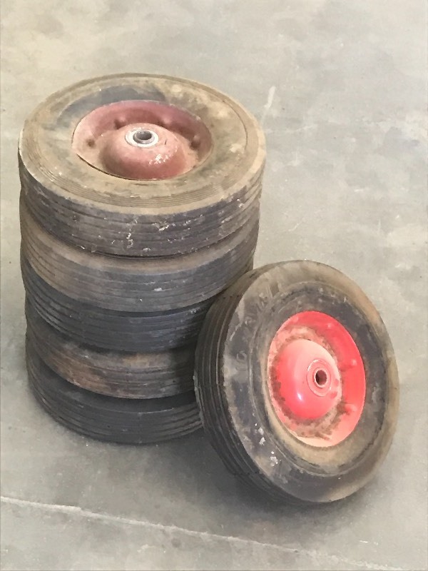 Lot Of (6) 102.75 Dolly Tires ...