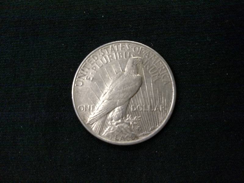 1922 D Peace Silver Dollar...