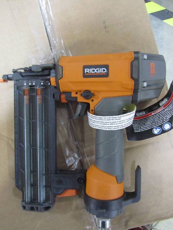 lot 11 image: RIDGID 2-18 in. 18-Gauge Brad Nailer