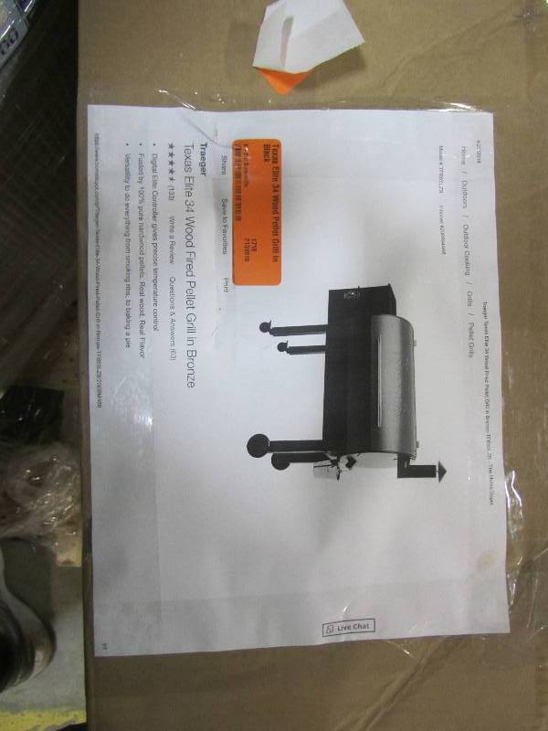 lot 15 image: Traeger Texas Elite 34 Wood Pellet Grill in Black