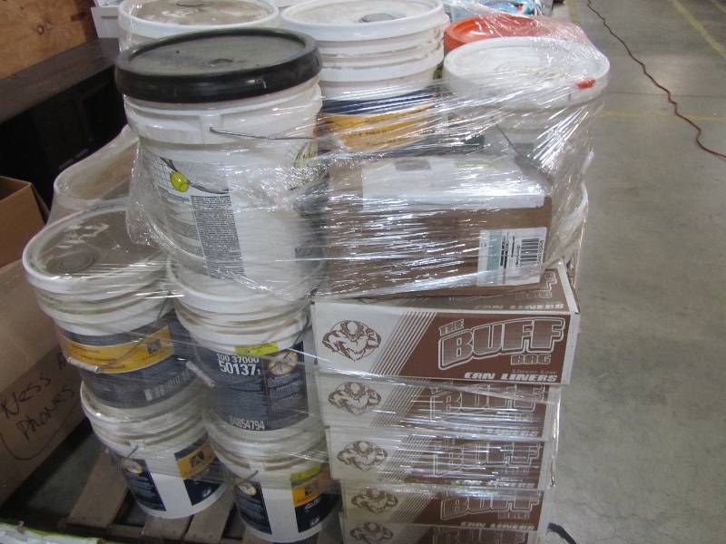 lot 21 image: Pallet of Driveway sealant, flooring finish, and contractor bags (inspect in person)