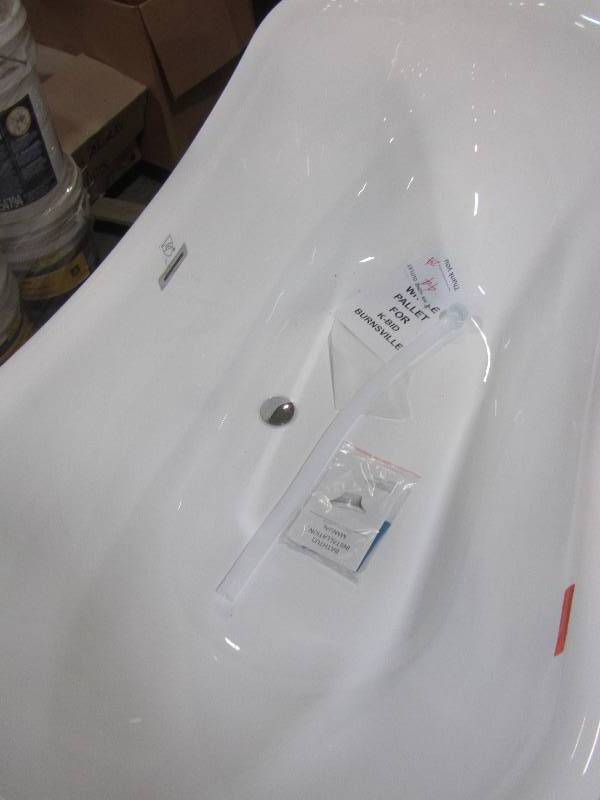 lot 24 image: AKDY 5.58 ft. Acrylic Reversible Drain Oval Double Slipper Flatbottom Non-Whirlpool Freestanding Bathtub in White
