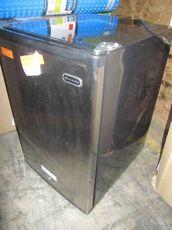 lot 64 image: Whynter 2.1 cu. ft. Upright Freezer with Lock in Stainless Steel