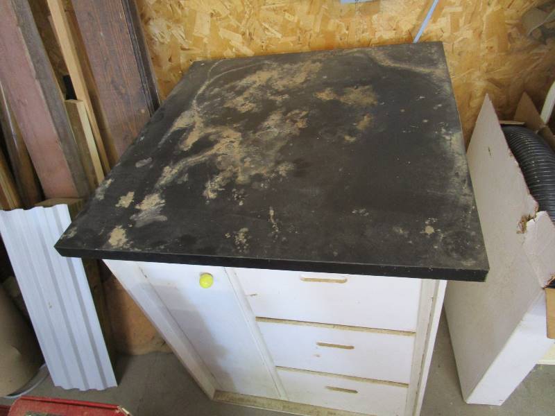 lot 134 image: Shop Cabinet 32 X34X 37