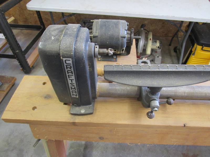 lot 55 image: Craftsman Wood Lathe